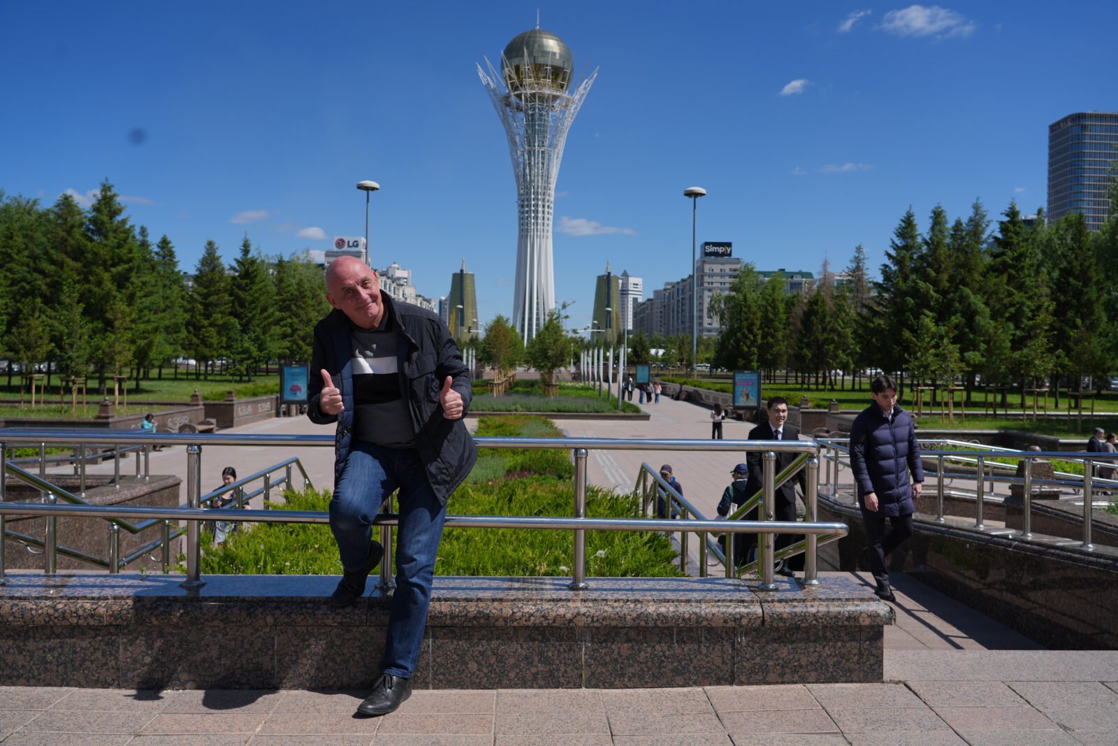 Kasachstan: Zukunftsstadt, Baikonur‑Erinnerungen – und drei Tage KI‑Magie